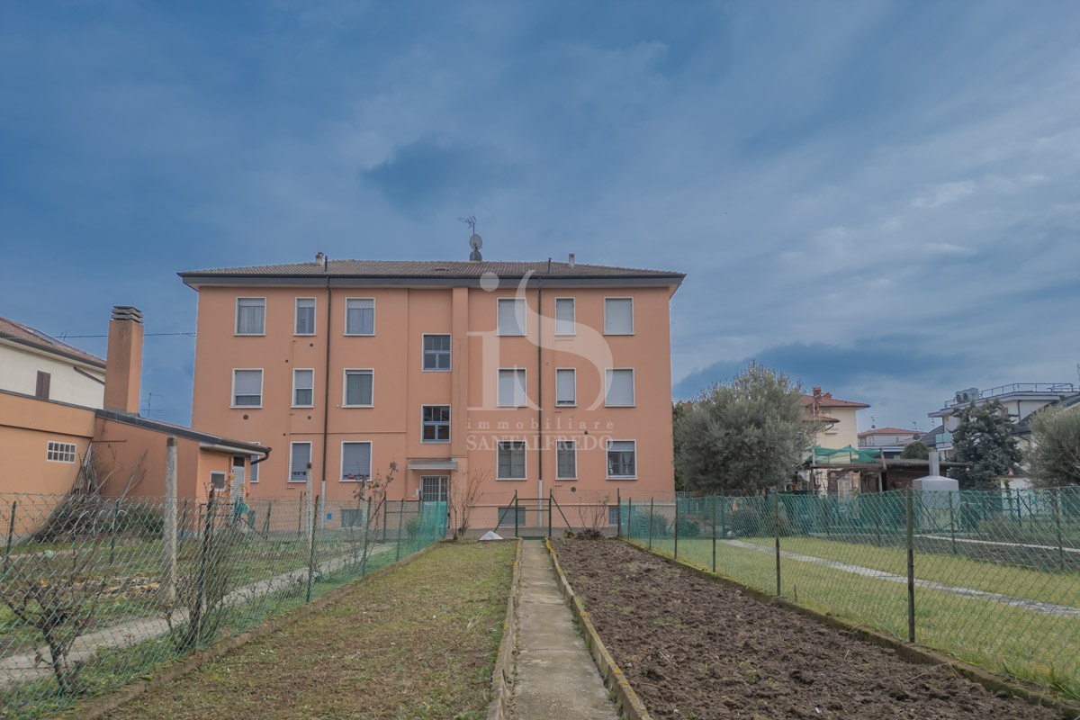 Trilocale con giardino in via san luigi, Cornate d'Adda
