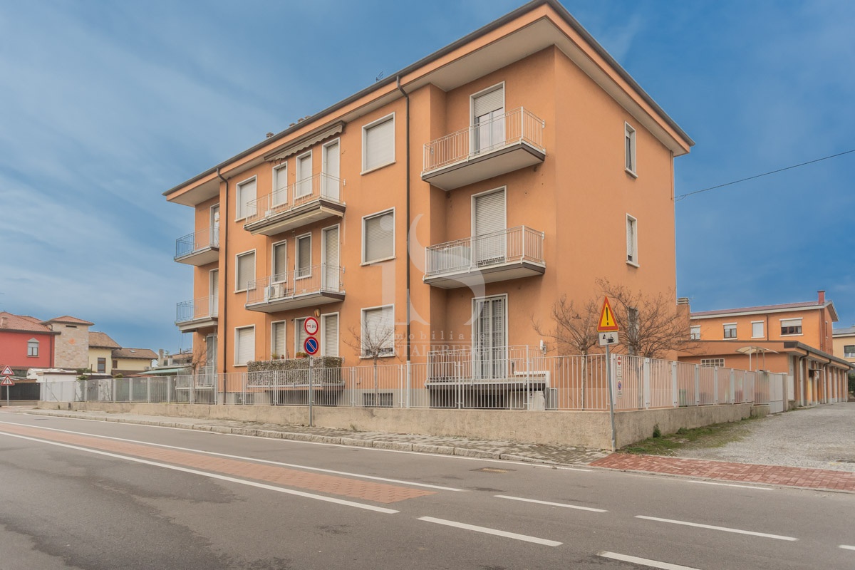 Trilocale con giardino in via san luigi, Cornate d'Adda