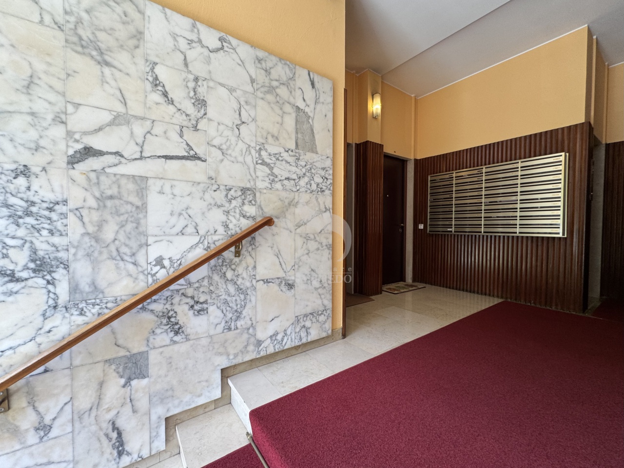 Trilocale arredato in affitto in via cimabue, Milano
