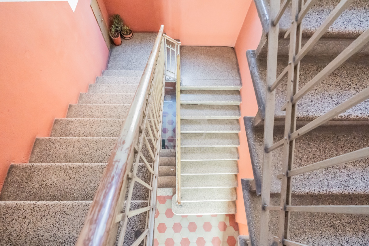 Bilocale da ristrutturare in via alfonso la marmora, Lecco