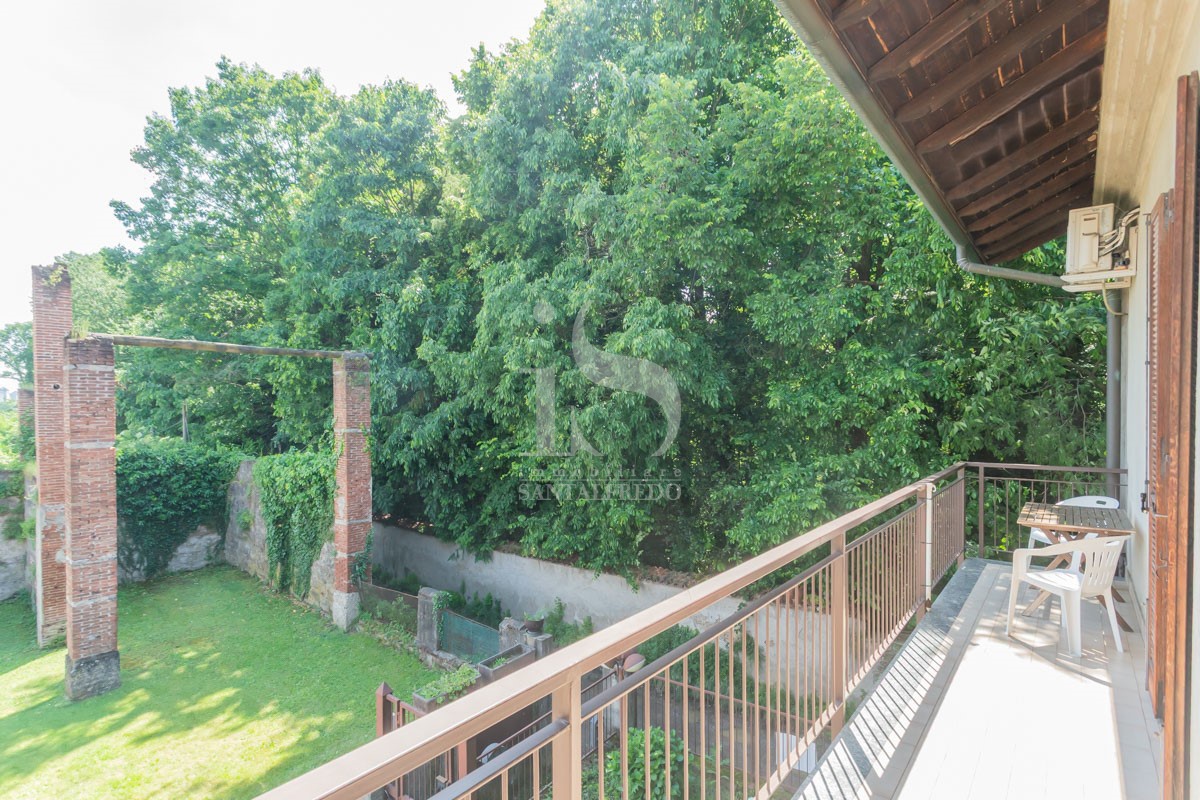 Trilocale in vendita in via santa caterina da siena, Vimercate