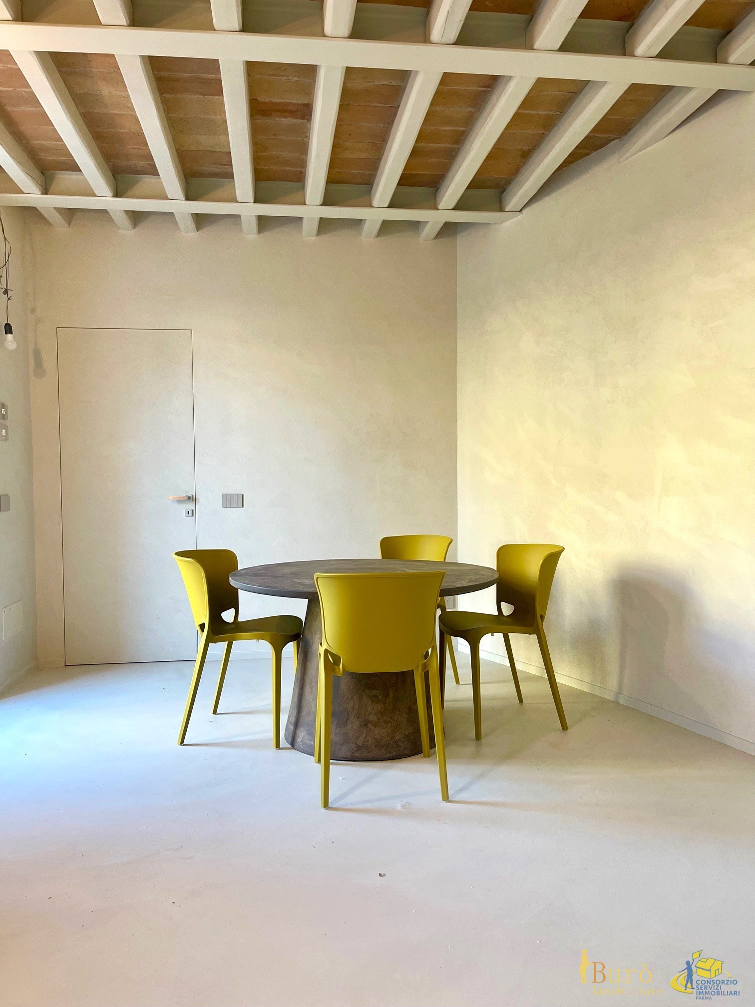 Casa indipendente con giardino in via terranova, Parma