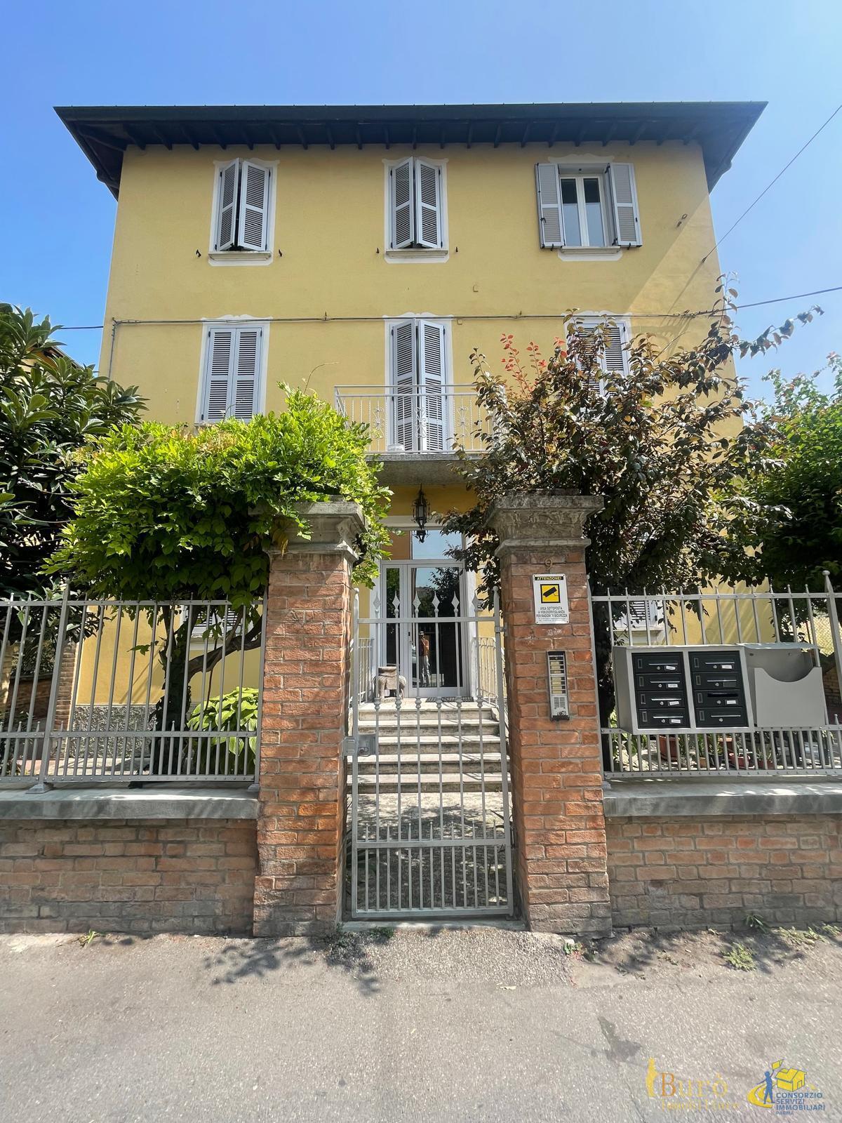 Casa indipendente con giardino in strada alessandria, Parma