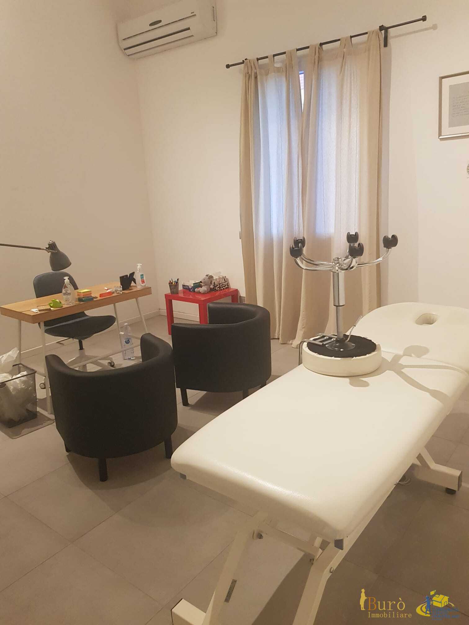 Ufficio nuovo in via scarabelli zunti, Parma