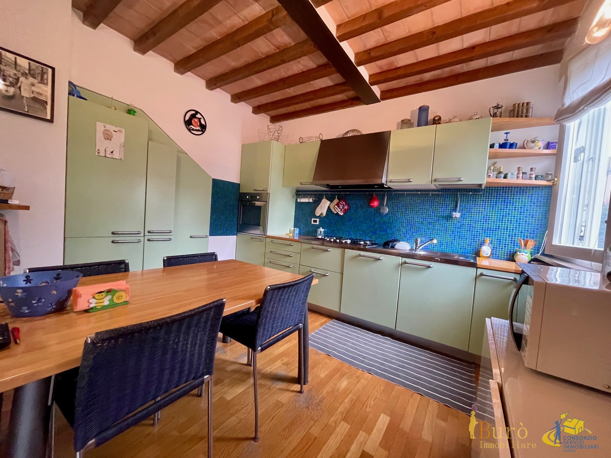 Villetta a schiera con giardino in strada chiaviche 58, Parma