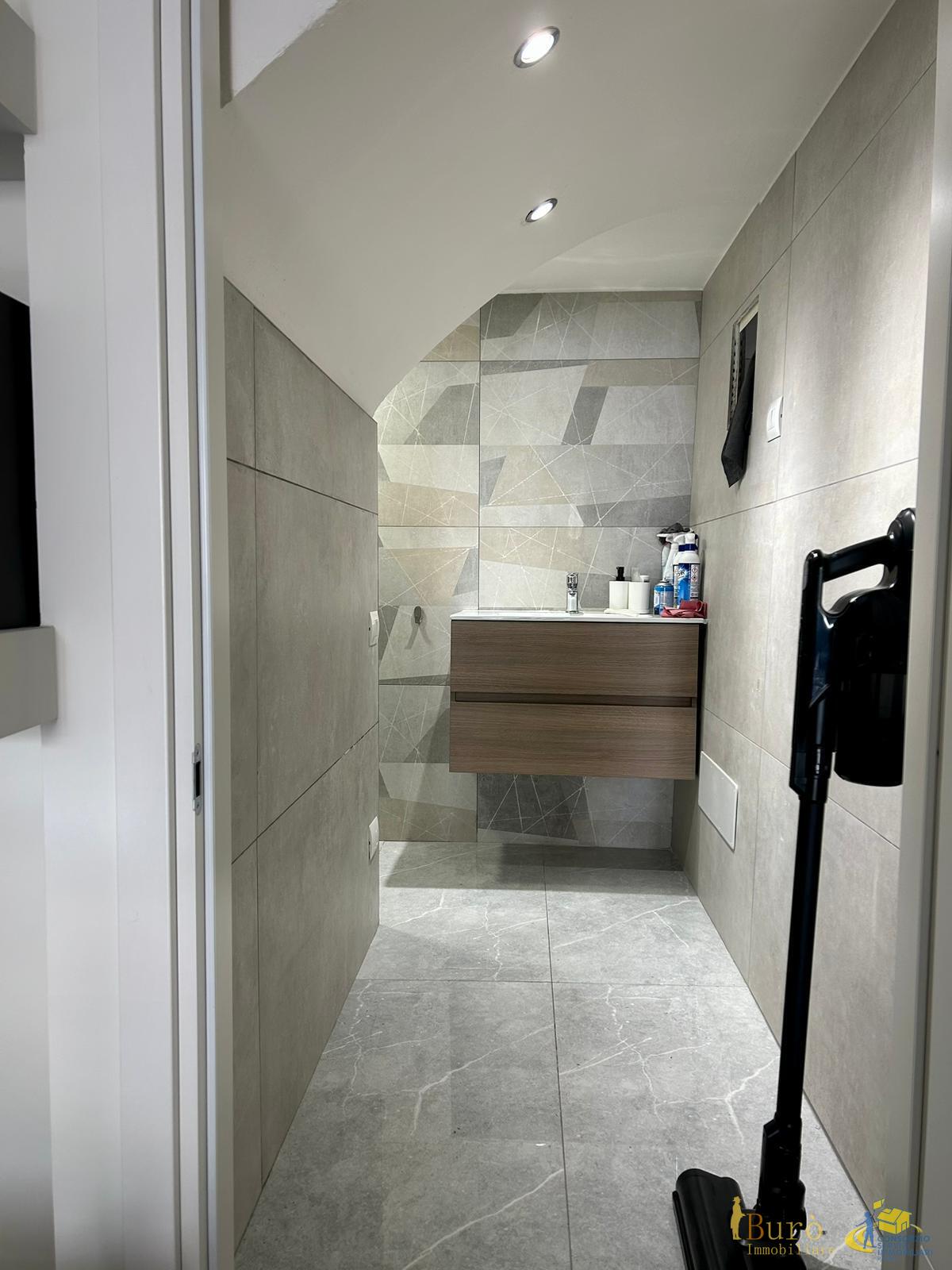 Locale commerciale a basso consumo in strada nino bixio, Parma