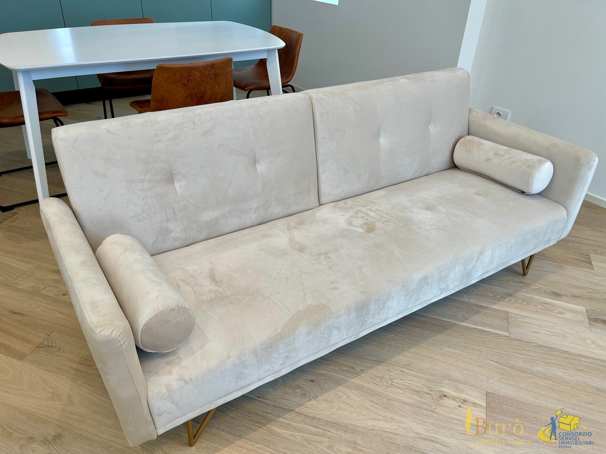 Trilocale con box in viale rustici, Parma