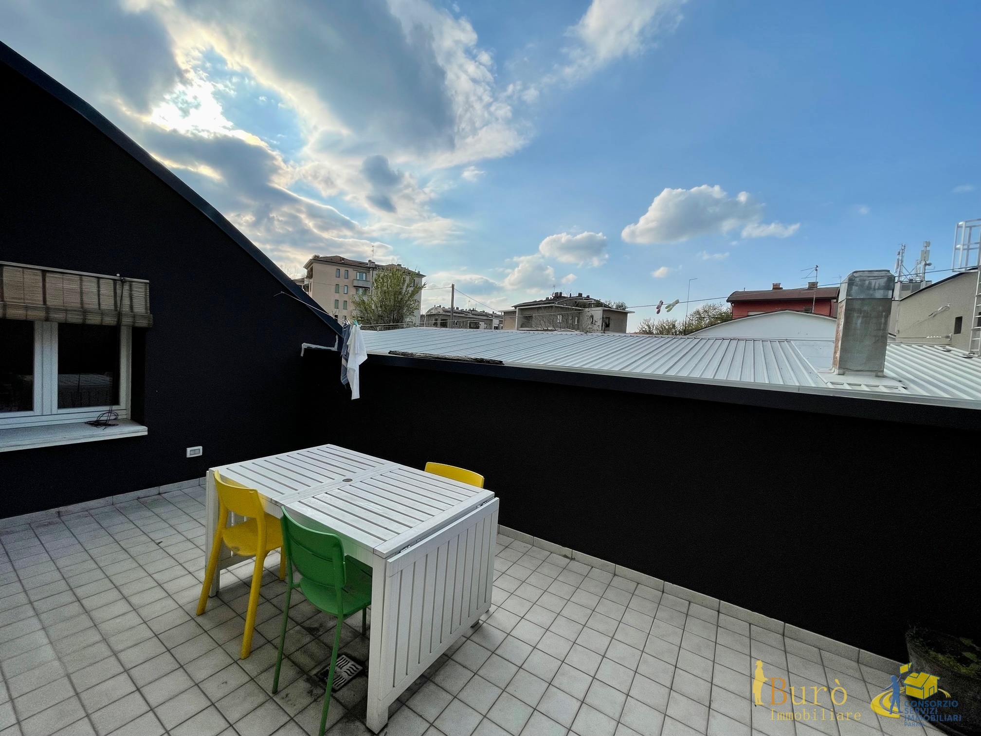 Bilocale con terrazzo in via sartori 16, Parma