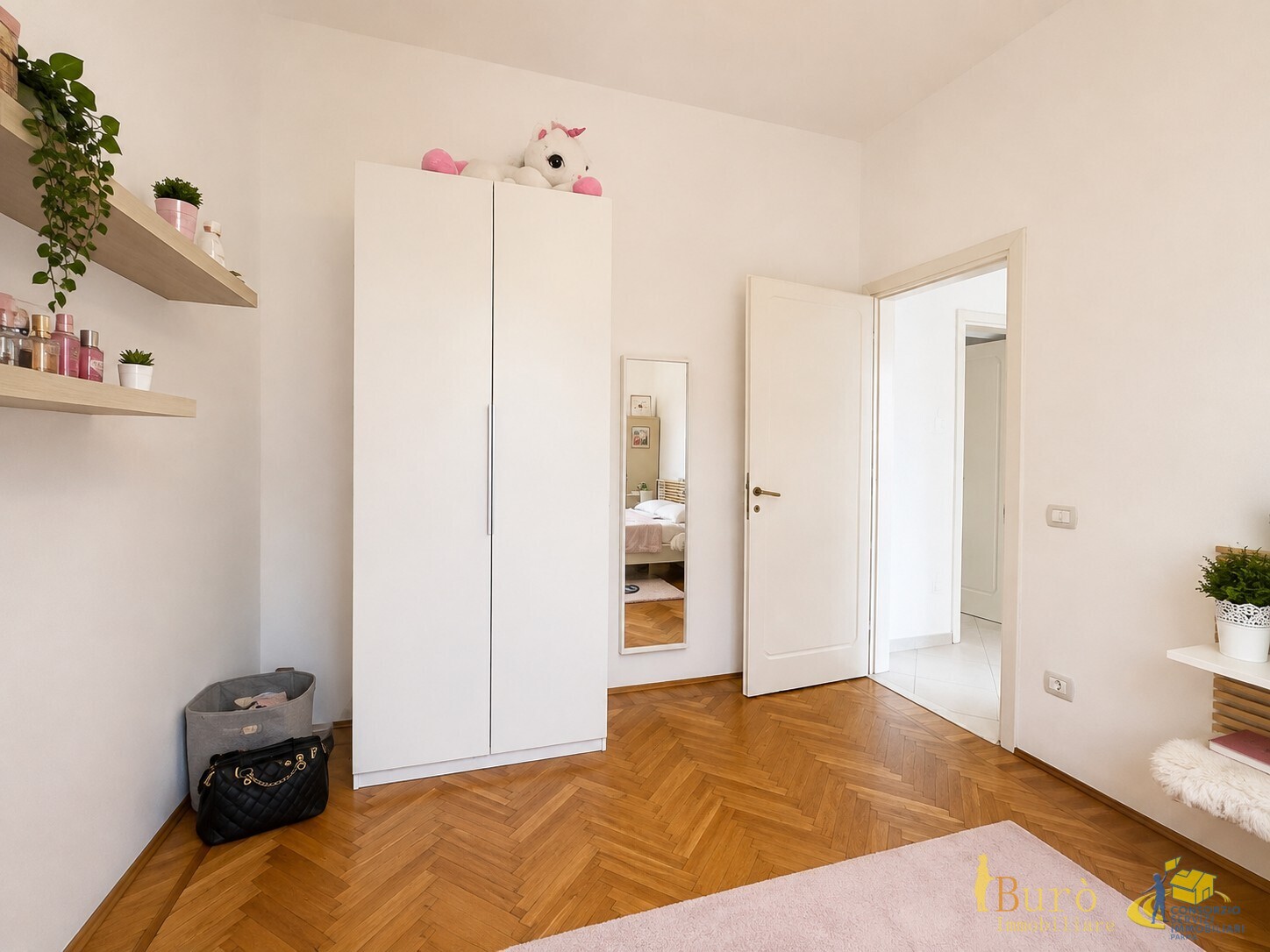 Trilocale con terrazzo in viale vittorio bottego 4, Parma