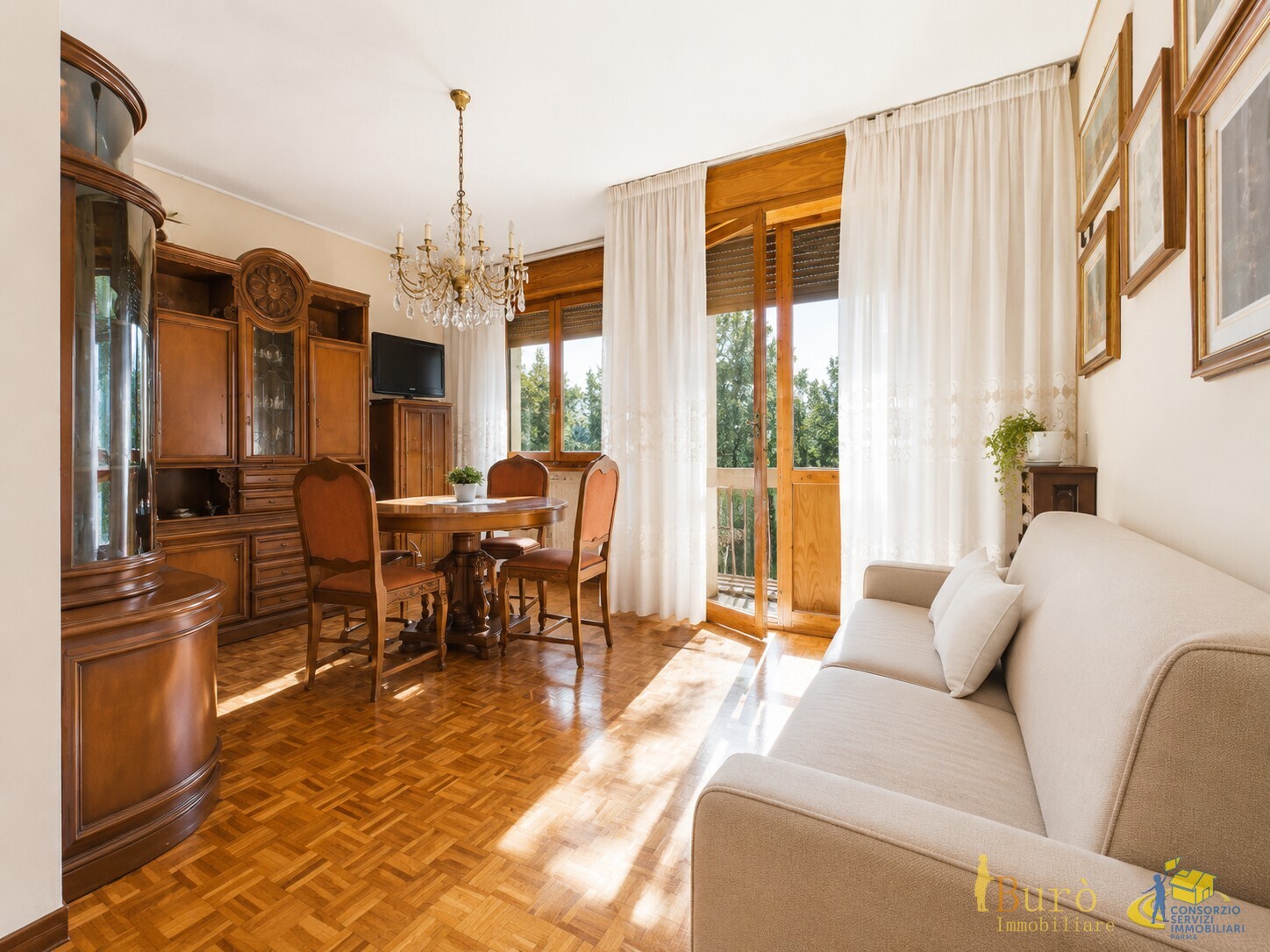 Trilocale con terrazzo in via biagio pascal 6, Parma
