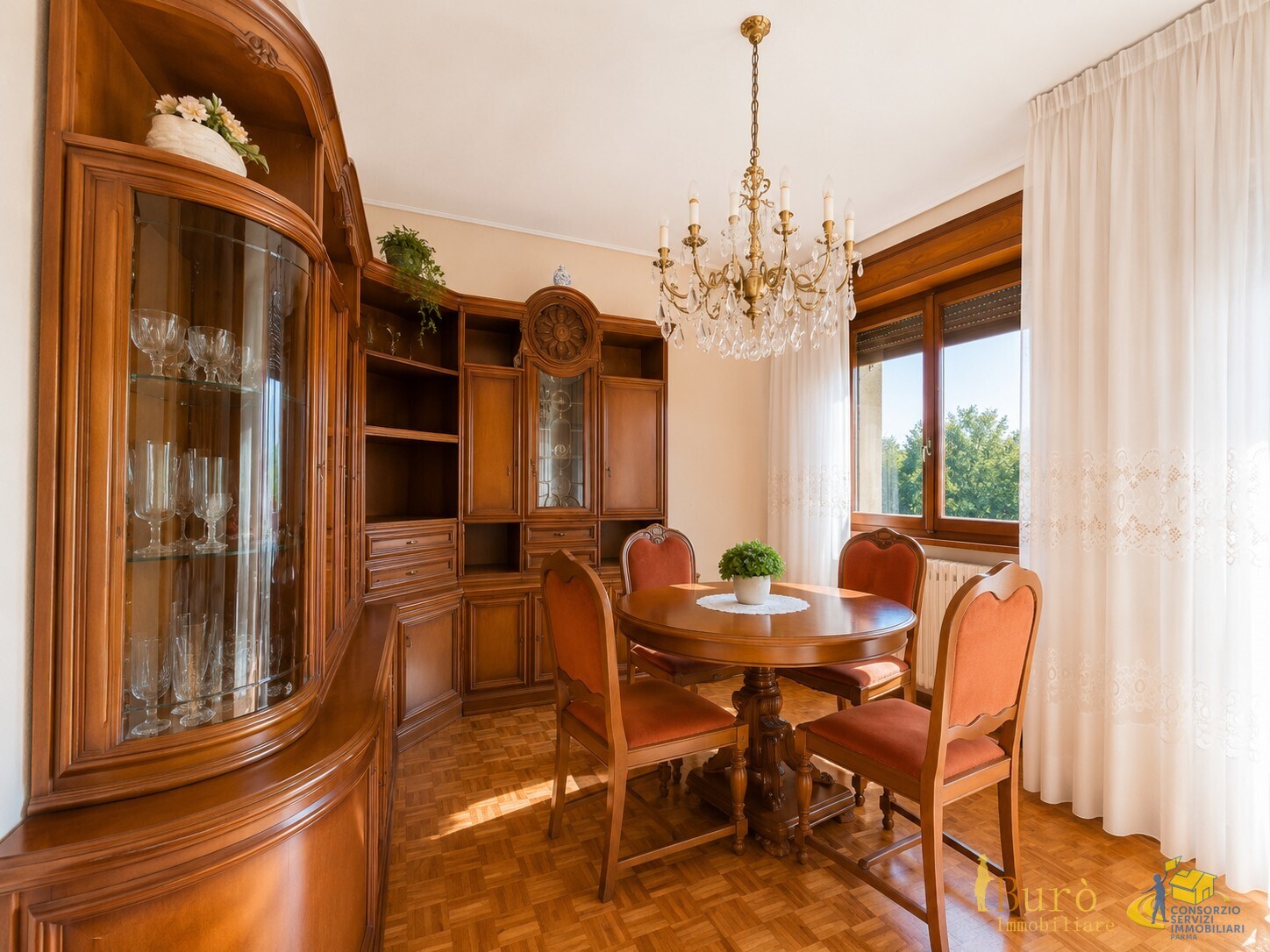 Trilocale con terrazzo in via biagio pascal 6, Parma