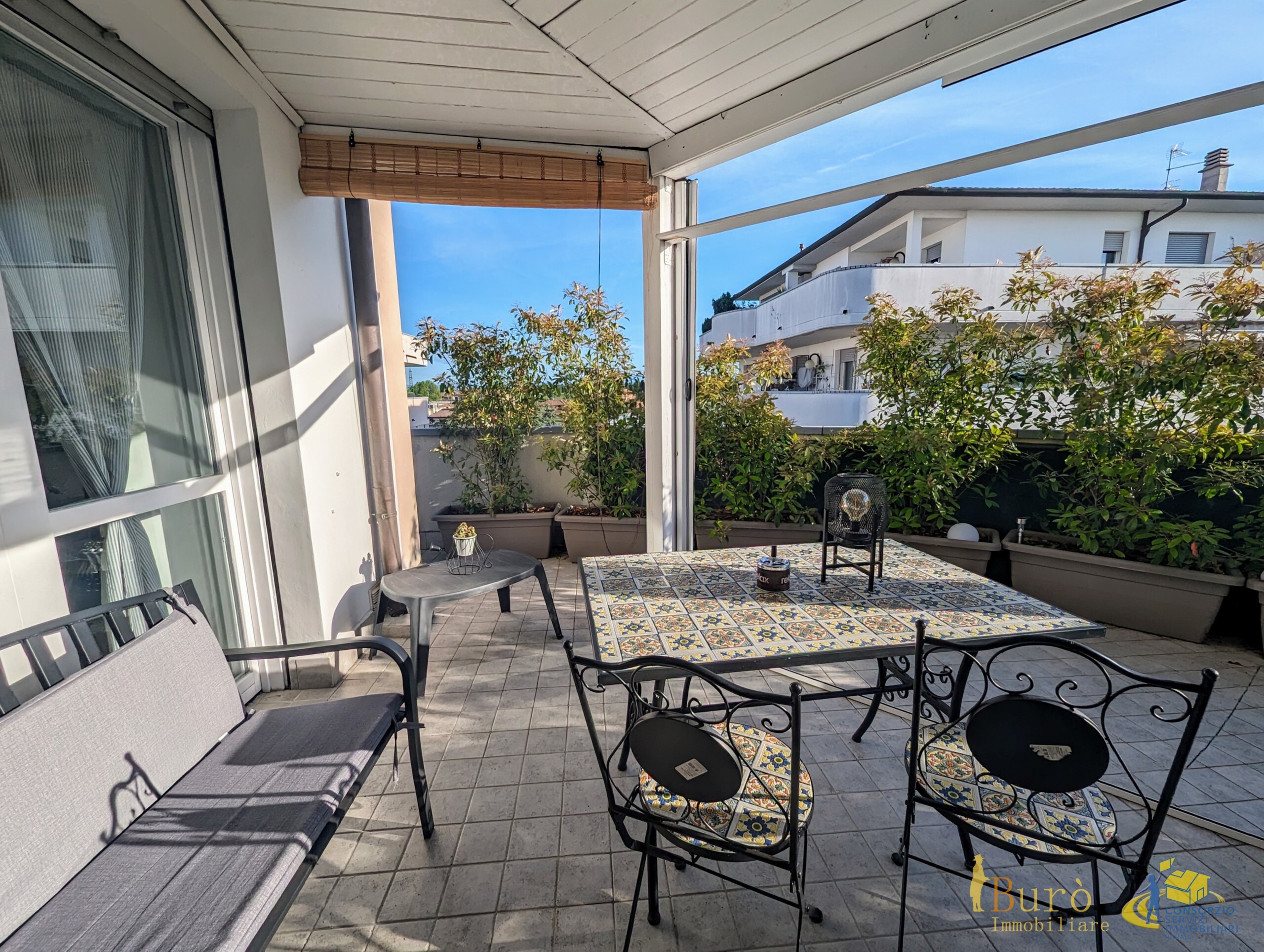 Trilocale con terrazzo in via laudedeo testi 14, Parma