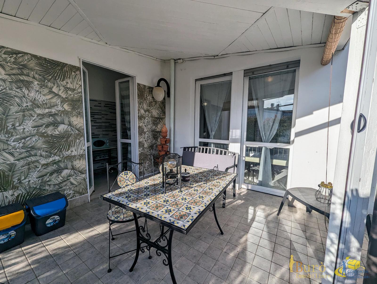 Trilocale con terrazzo in via laudedeo testi 14, Parma