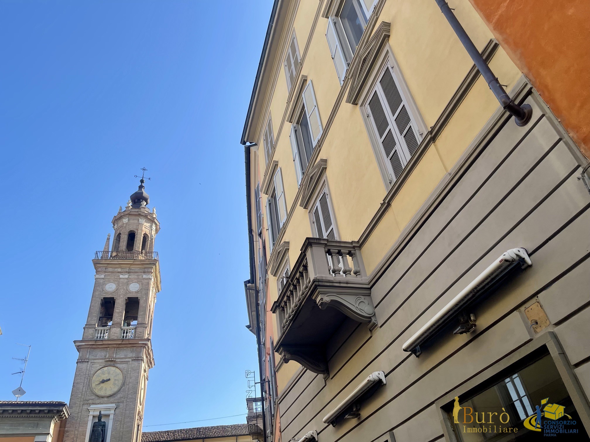 Trilocale in affitto in via cavour, Parma