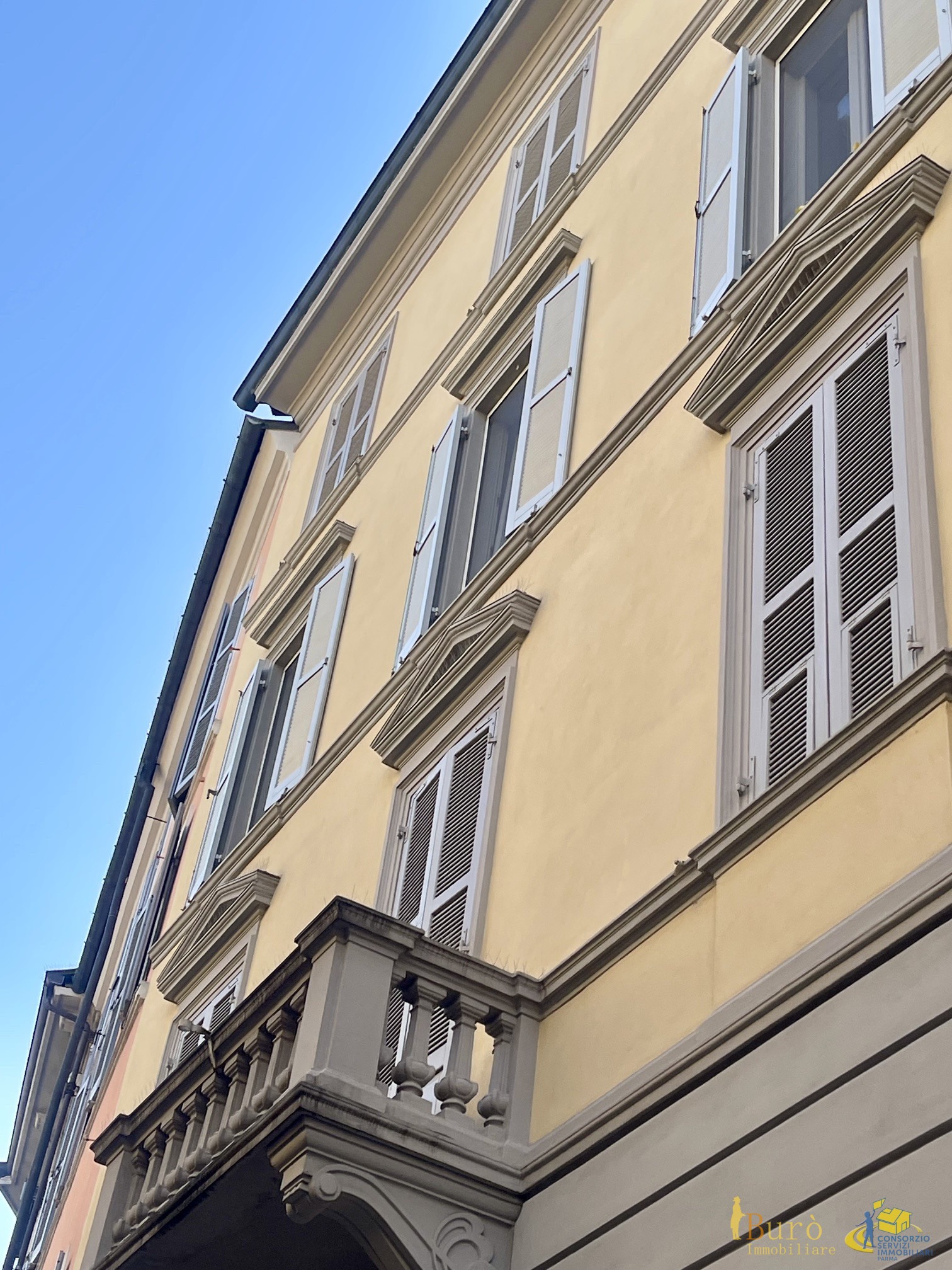 Trilocale in affitto in via cavour, Parma