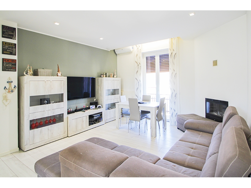 Trilocale con giardino a Malnate