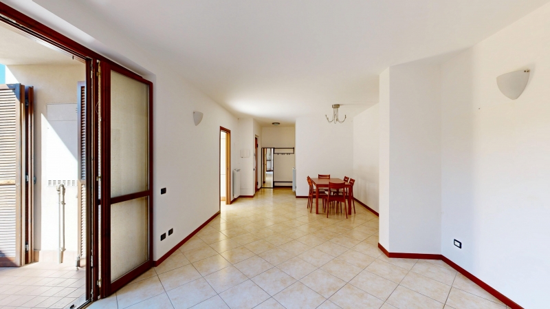 Trilocale con giardino a Venegono Inferiore