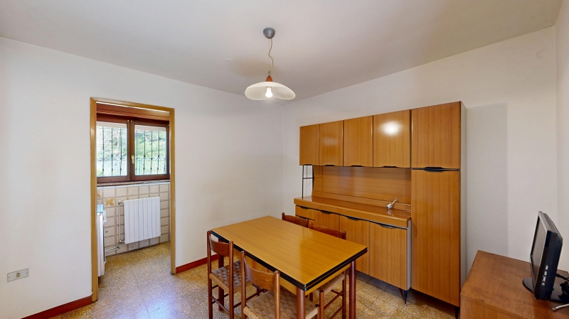 Villa con giardino a Lozza