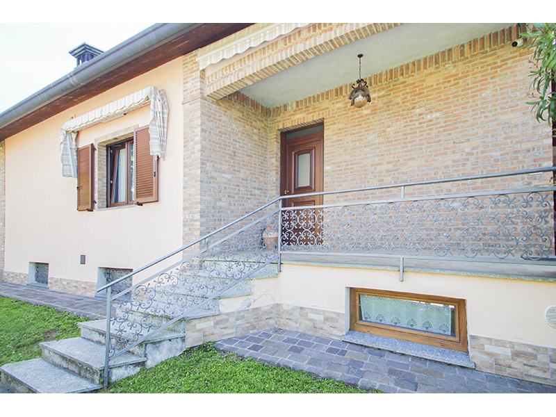 Villa con giardino a Castiglione Olona