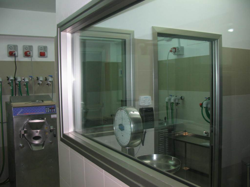 Negozio ristrutturato in via monteverdi, Firenze