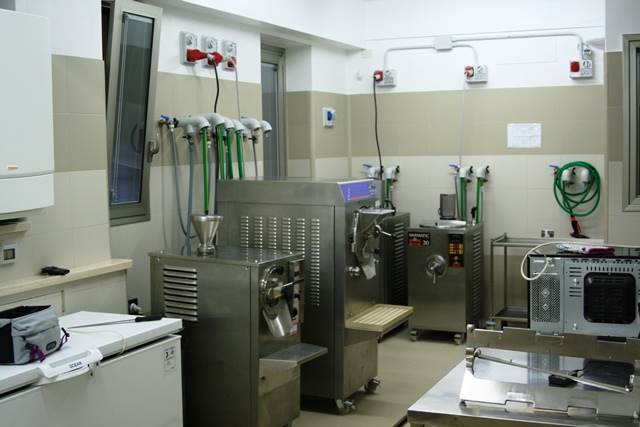 Negozio ristrutturato in via monteverdi, Firenze