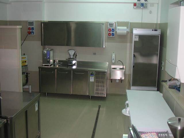 Negozio ristrutturato in via monteverdi, Firenze