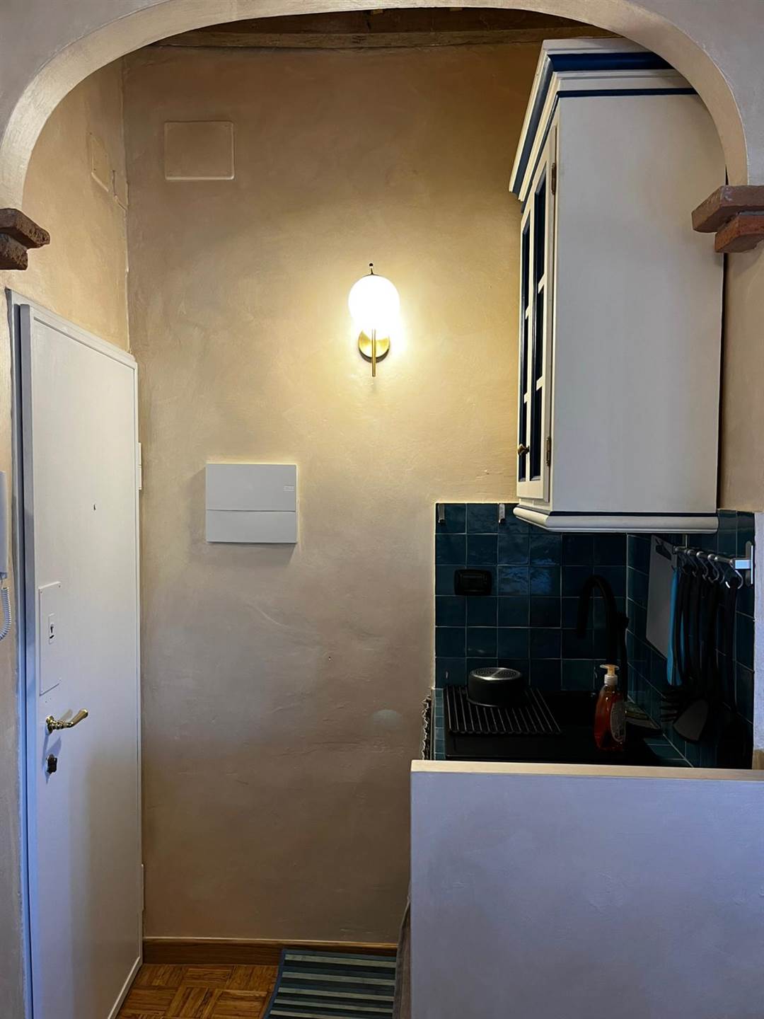 Monolocale arredato in affitto a Firenze