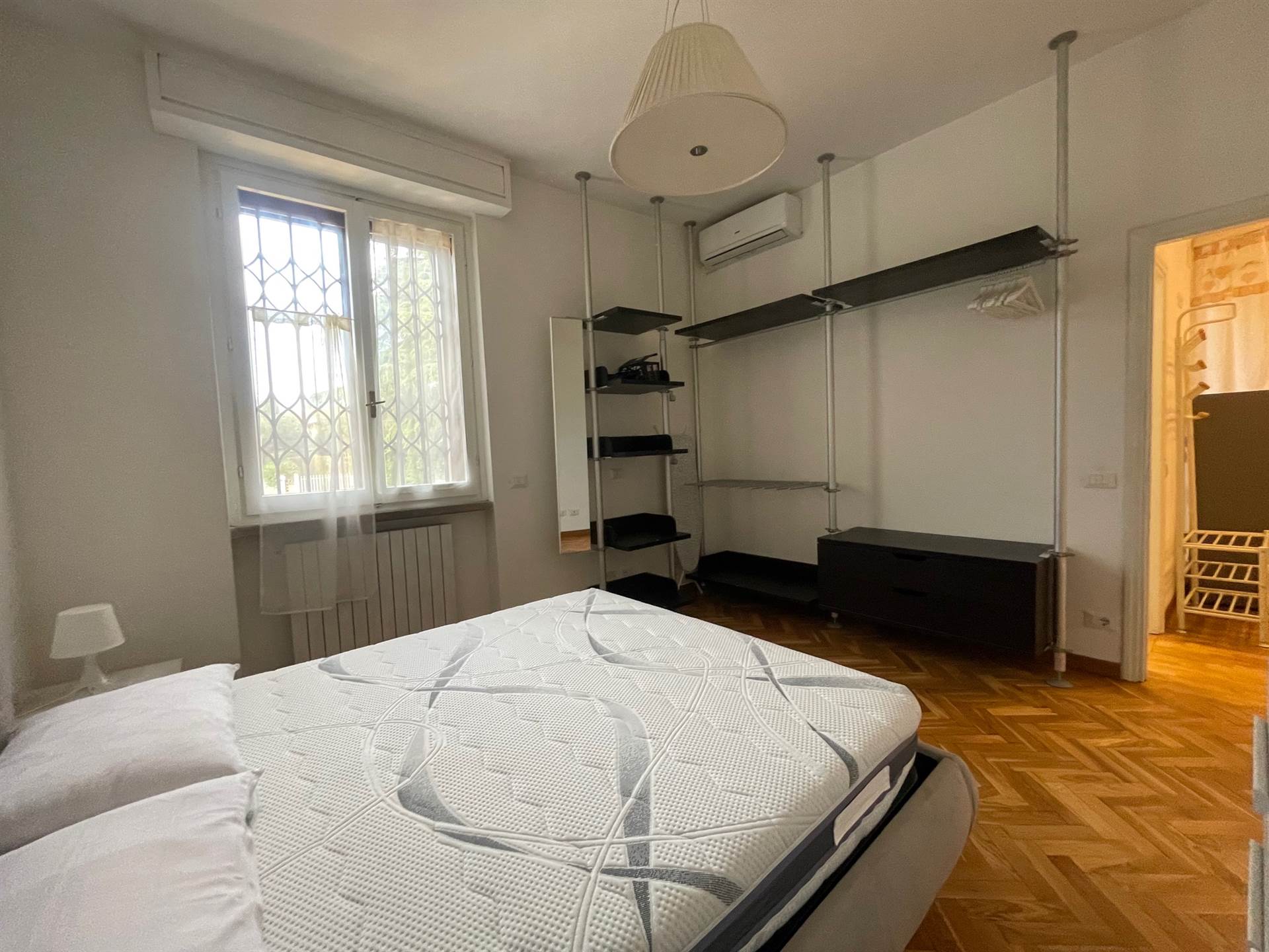 Bilocale arredato in affitto in via aselli, Firenze