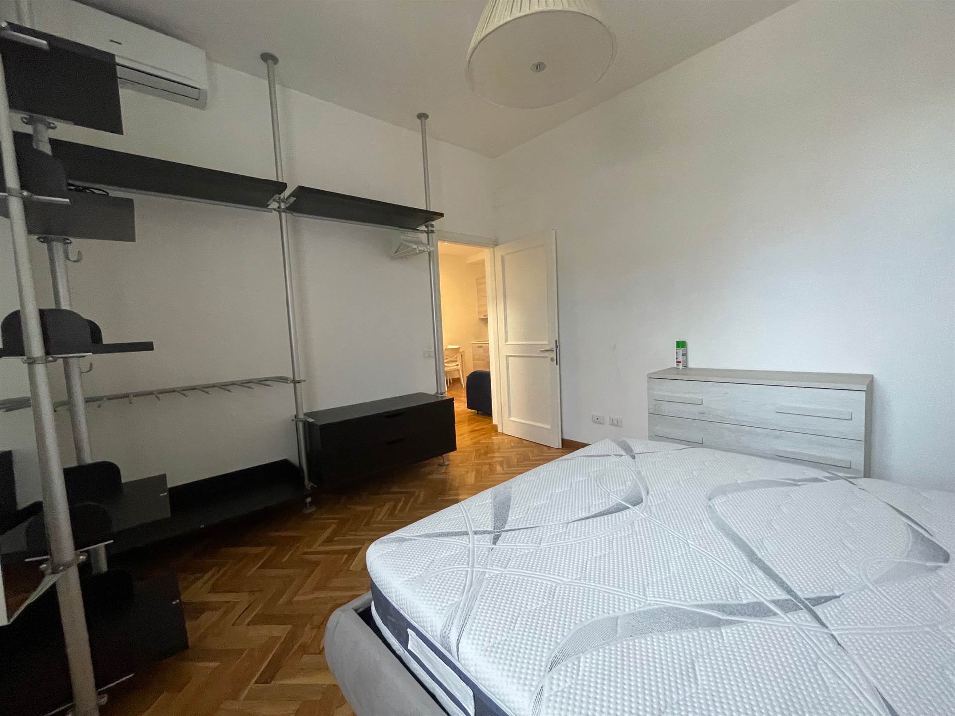 Bilocale arredato in affitto in via aselli, Firenze