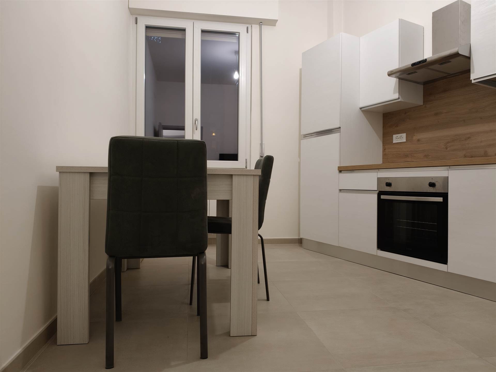 Trilocale arredato in affitto a Firenze