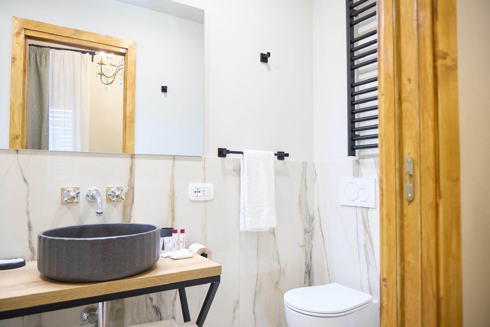 Quadrilocale in vendita in via fiesolana, Firenze