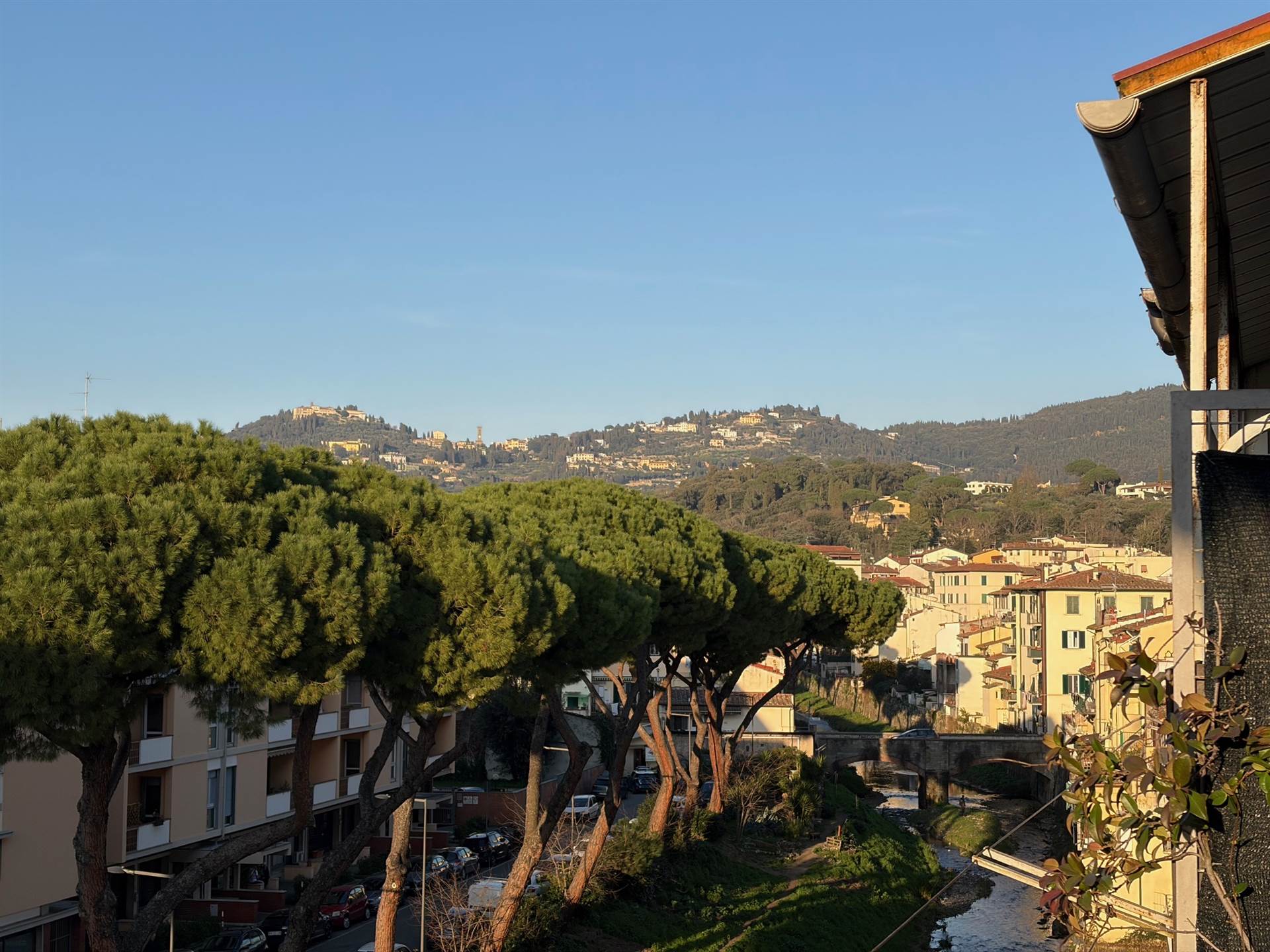 Quadrilocale con terrazzo a Firenze
