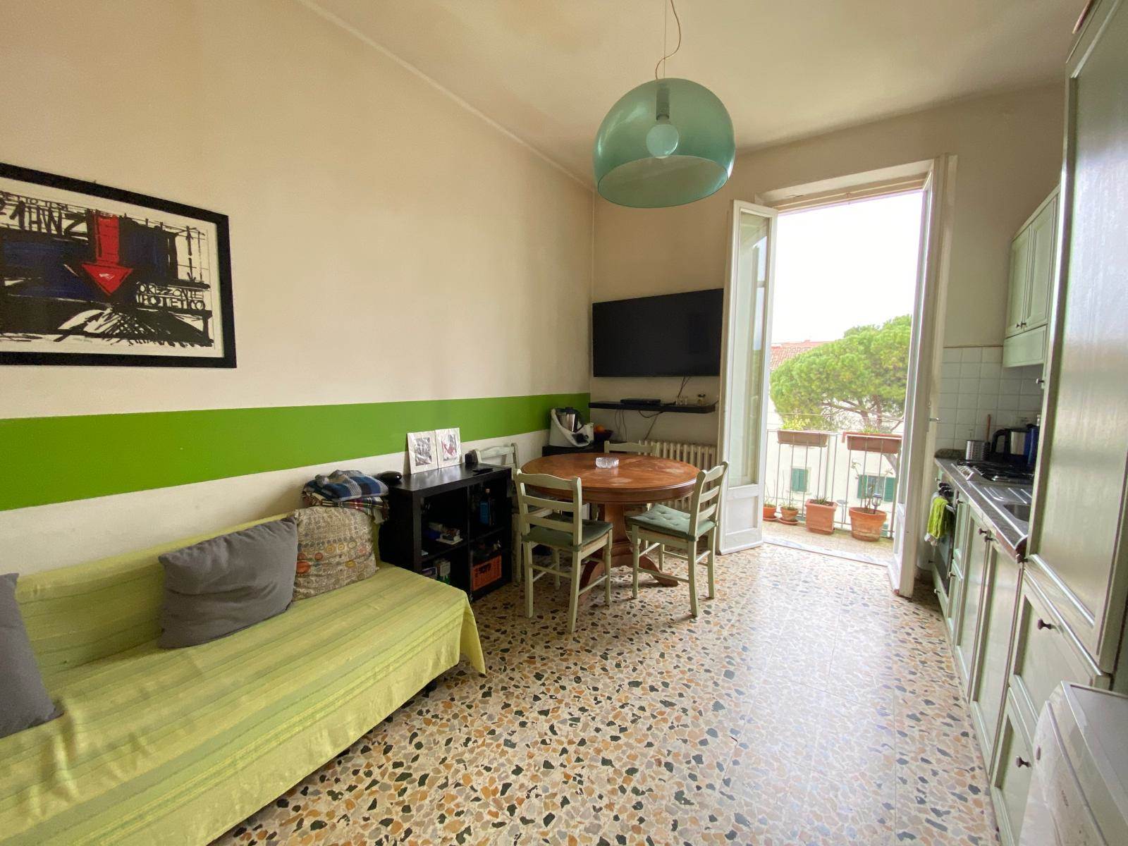 Quadrilocale con terrazzo a Firenze