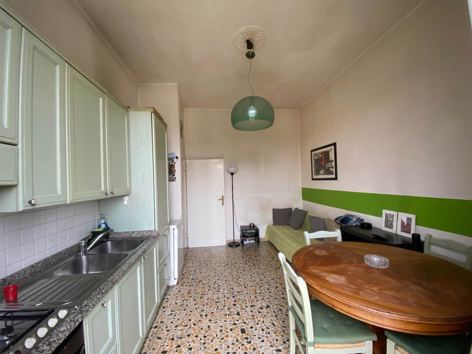 Quadrilocale con terrazzo a Firenze