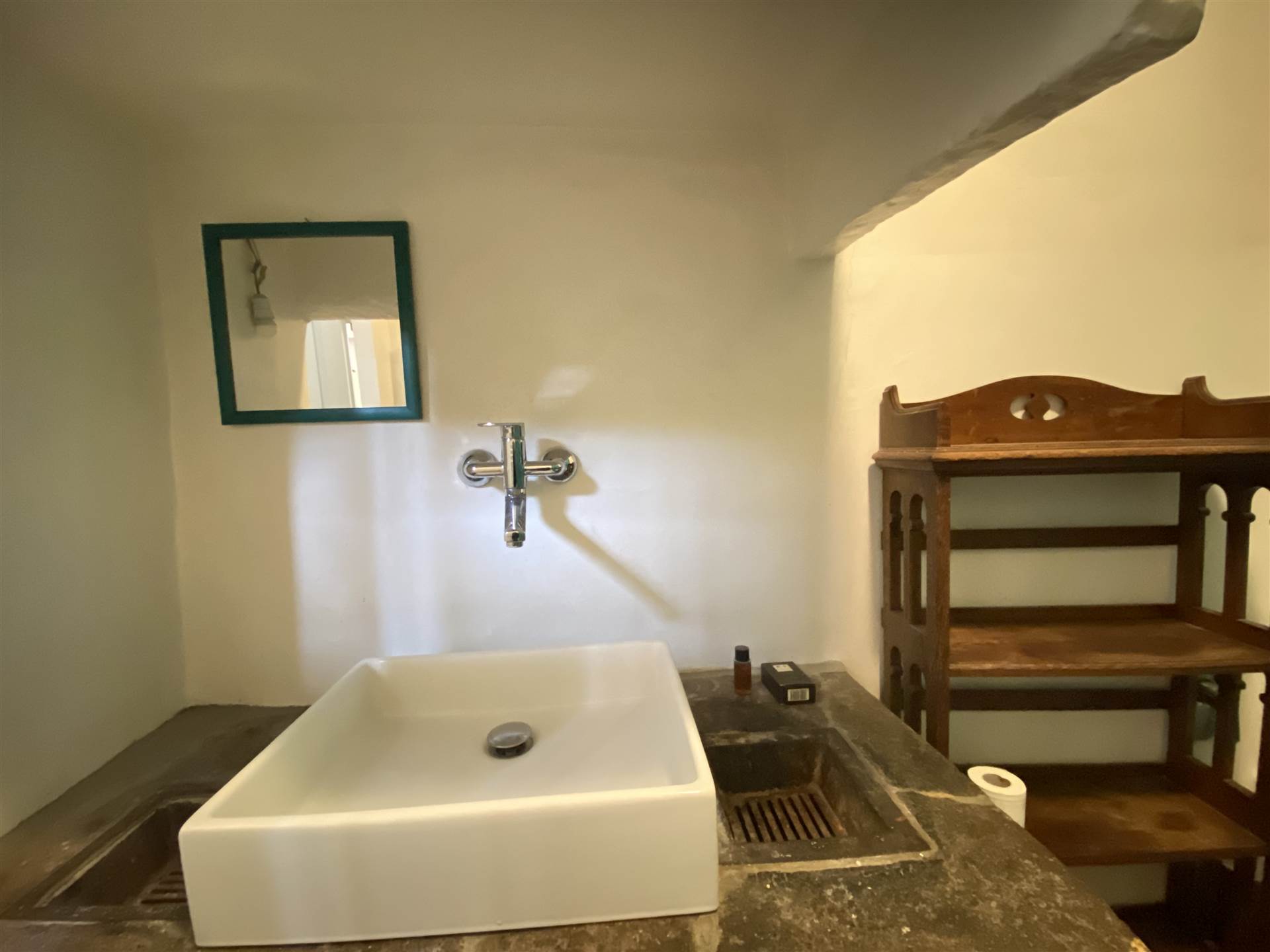 Trilocale arredato in affitto a Firenze