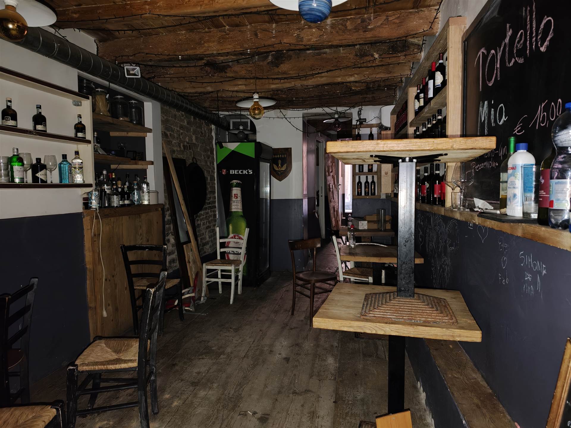 Negozio da ristrutturare in borgo san frediano, Firenze