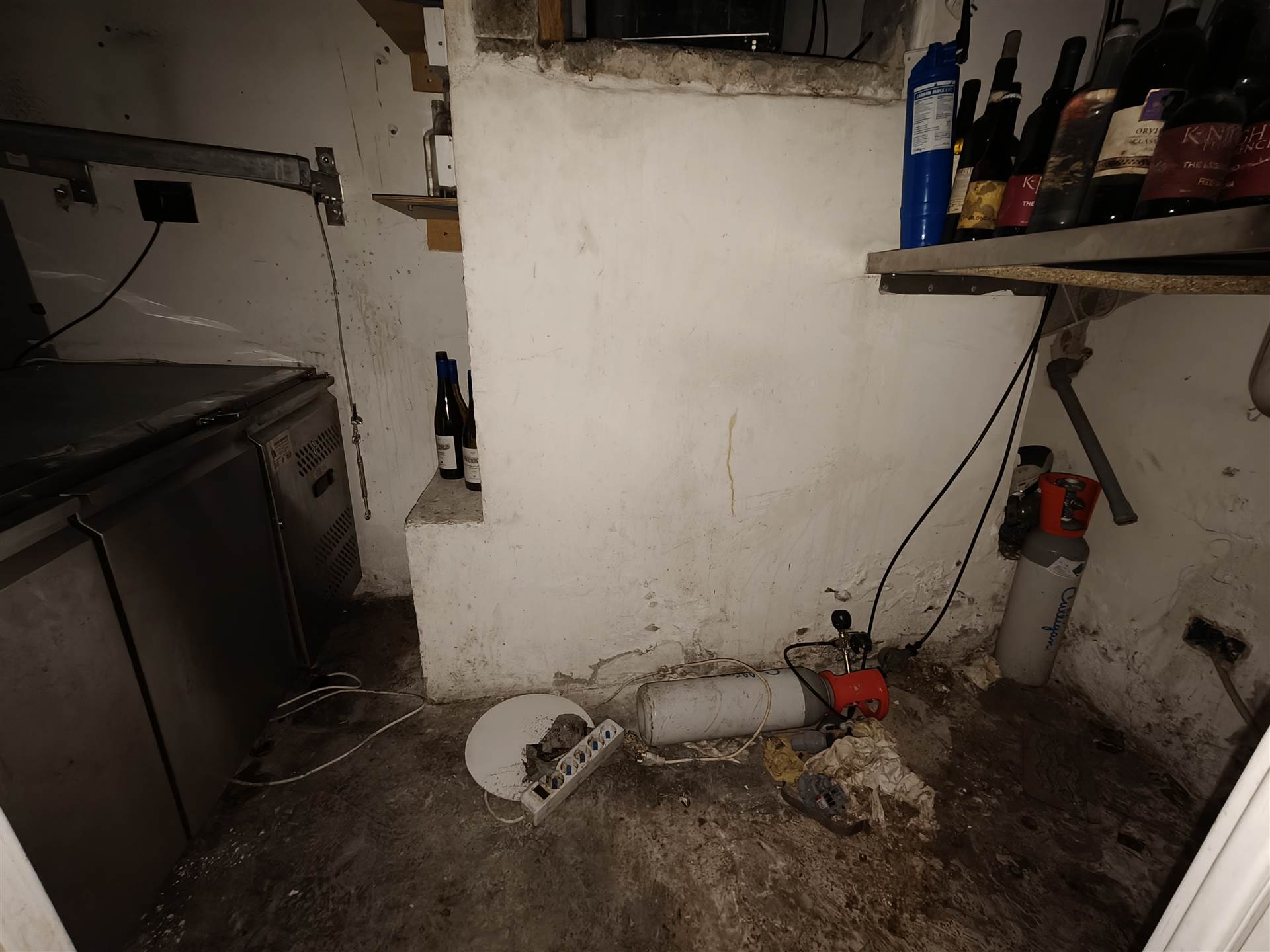 Negozio da ristrutturare in borgo san frediano, Firenze