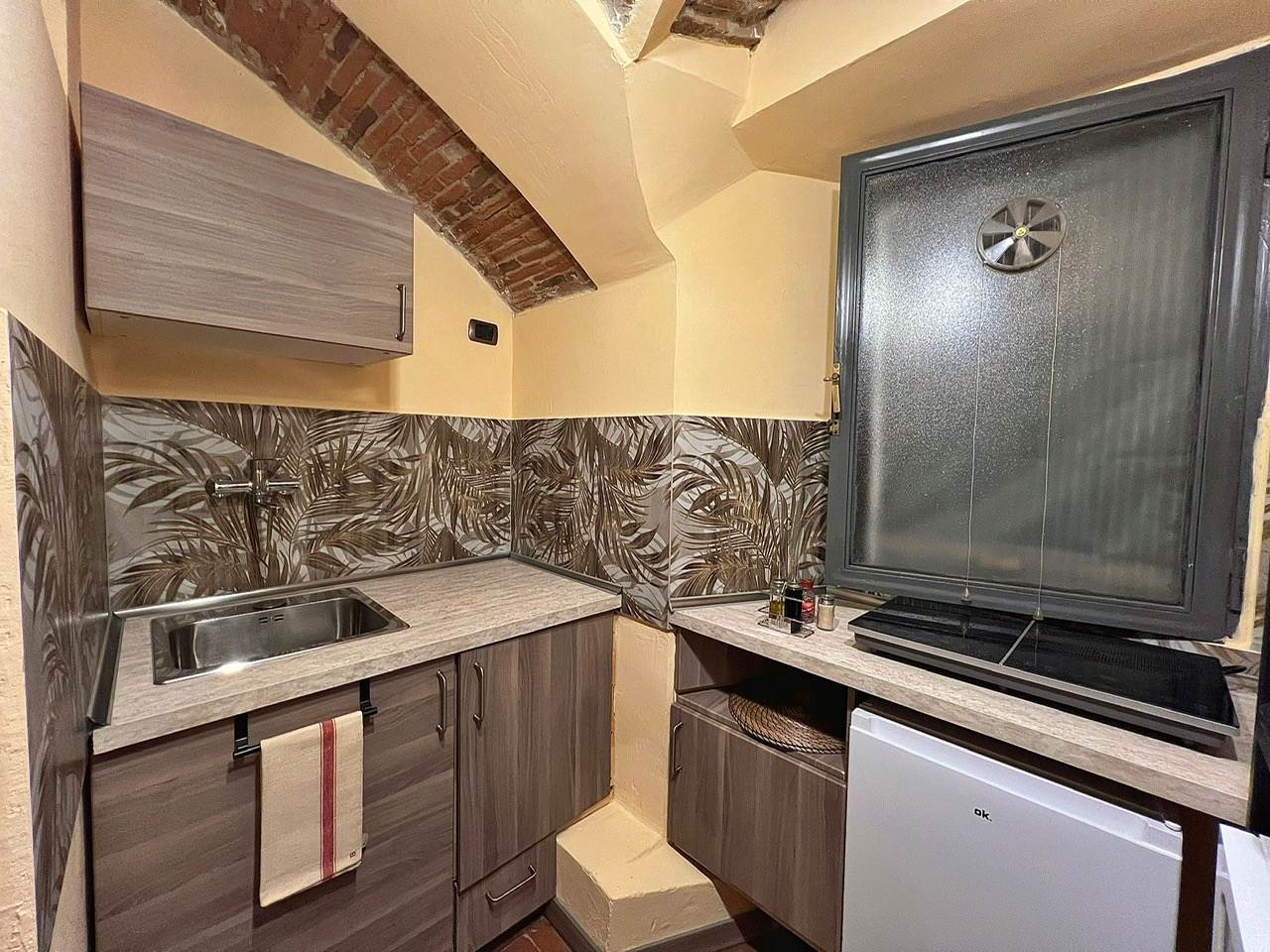 Magazzino ristrutturato in via della mattonaia, Firenze