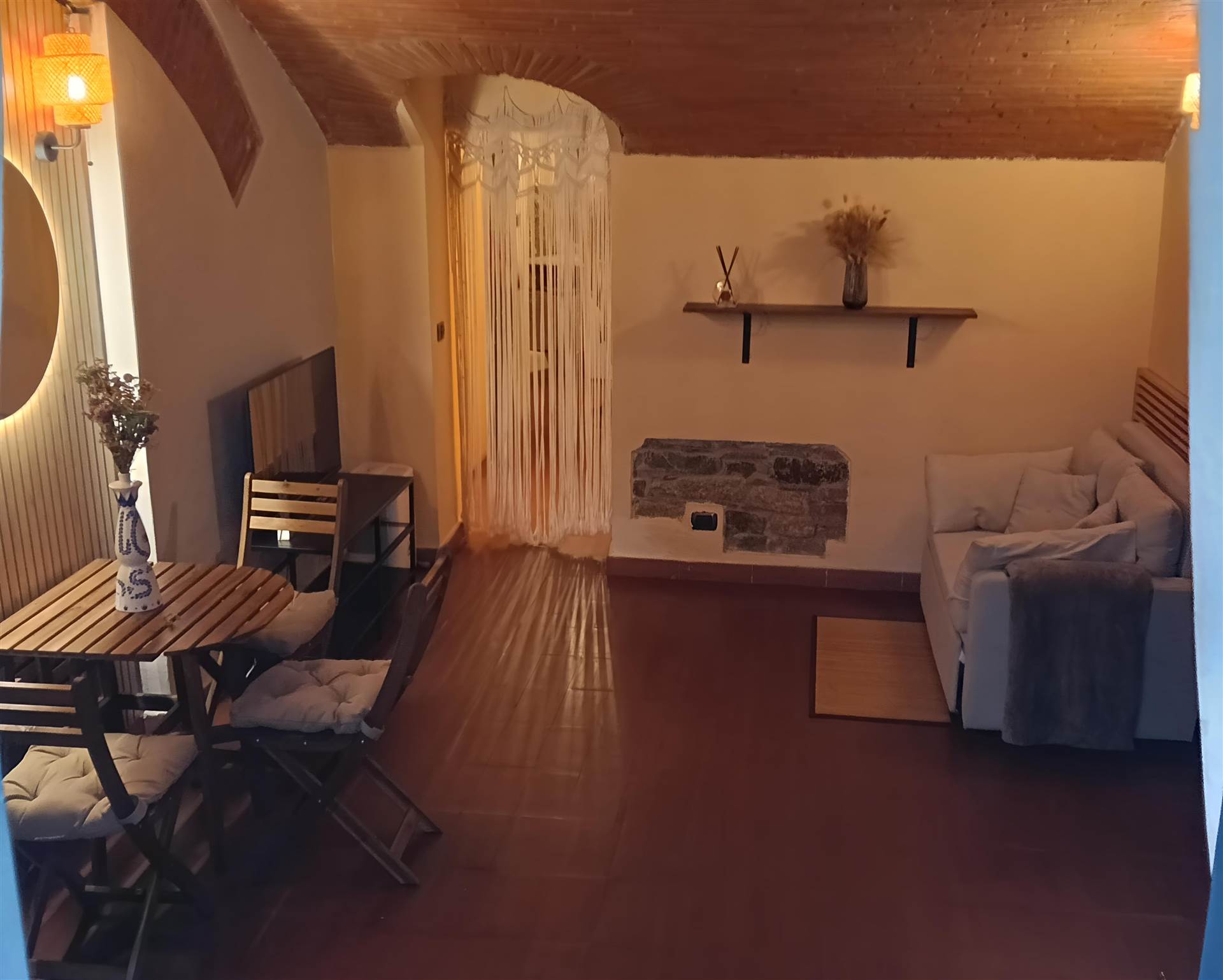 Magazzino ristrutturato in via della mattonaia, Firenze