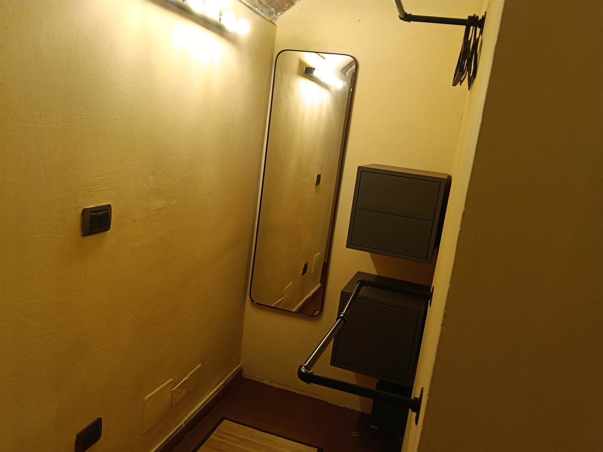 Magazzino ristrutturato in via della mattonaia, Firenze