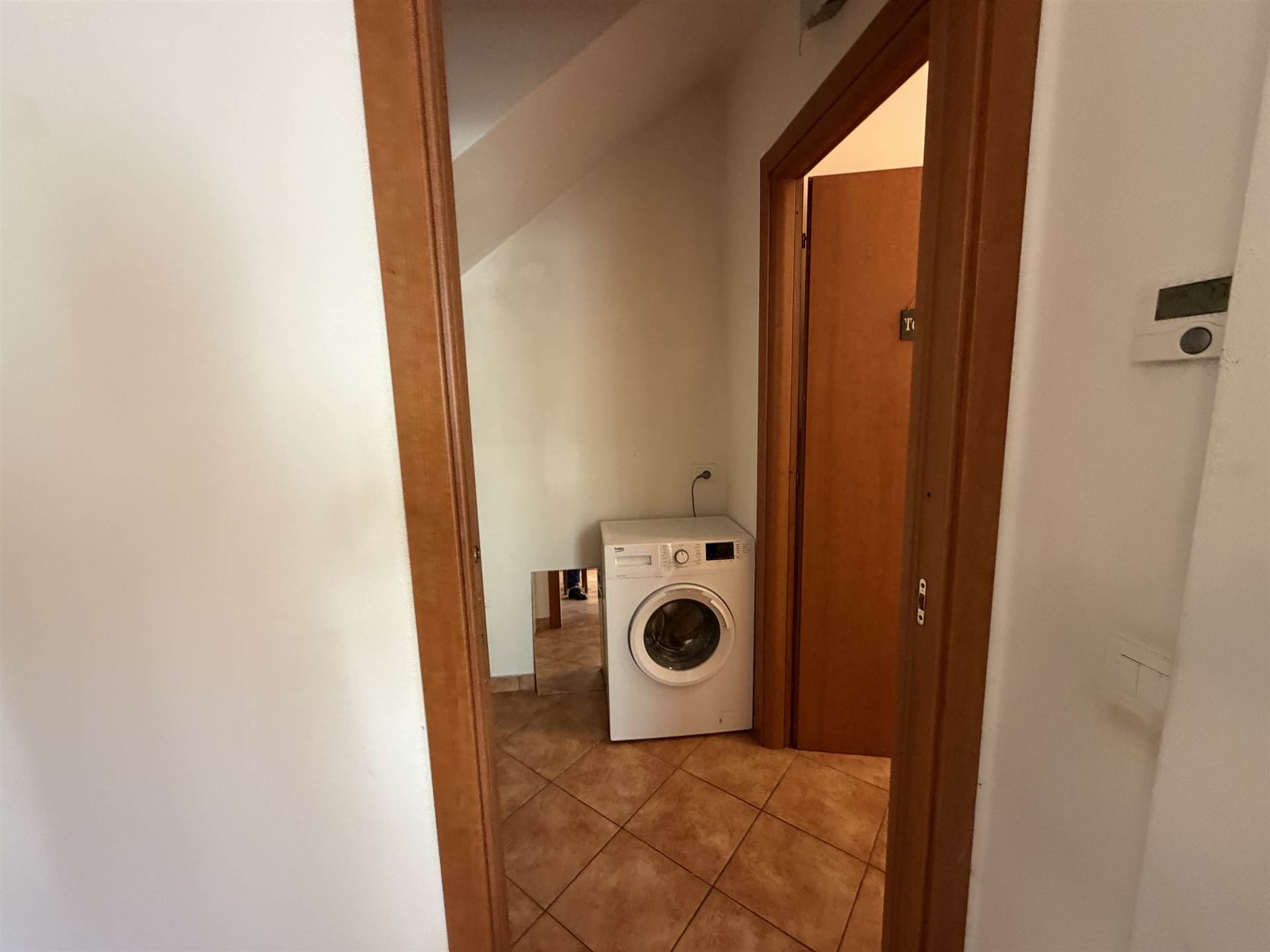 Bilocale arredato in affitto in viale manfredo fanti, Firenze