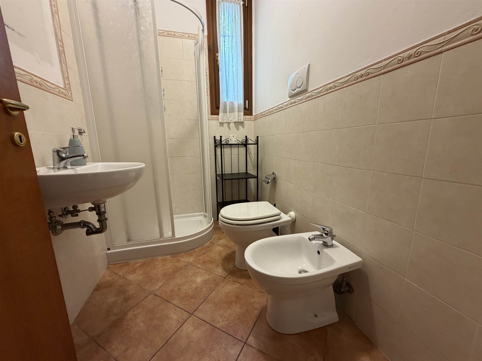 Bilocale arredato in affitto in viale manfredo fanti, Firenze