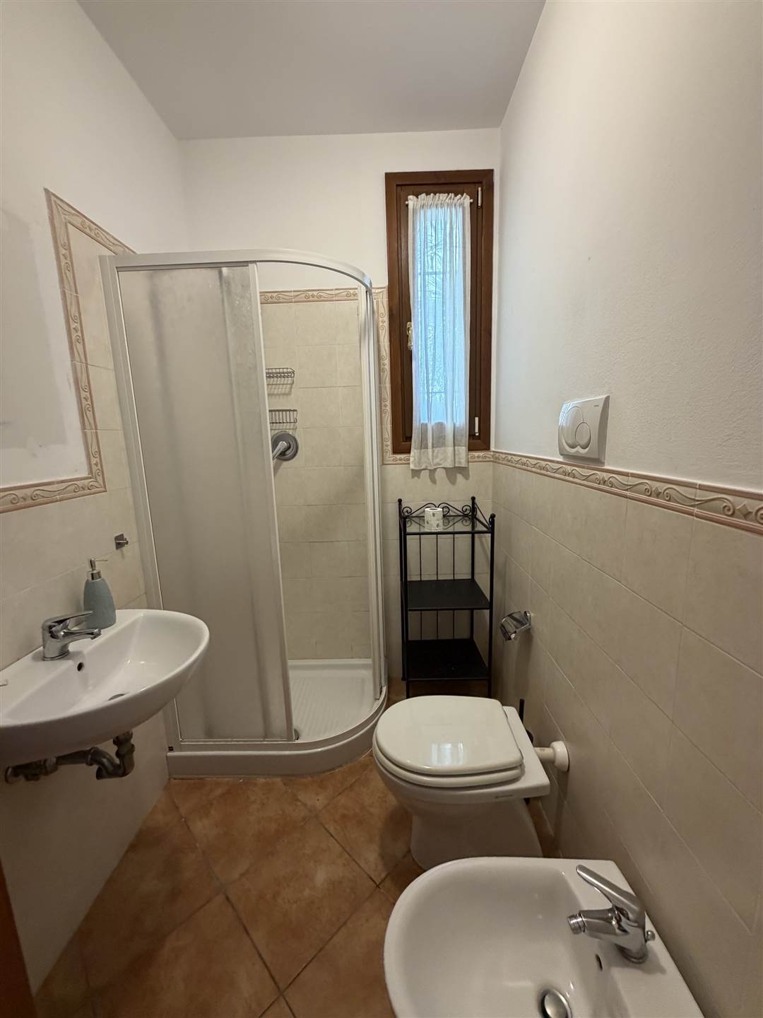 Bilocale arredato in affitto in viale manfredo fanti, Firenze