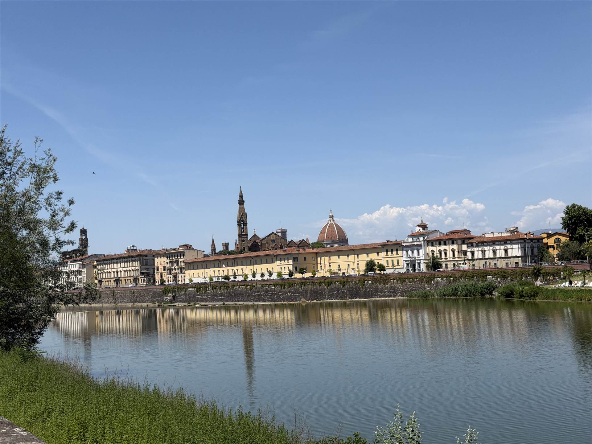 Locale commerciale in affitto in lungarno cellini, Firenze