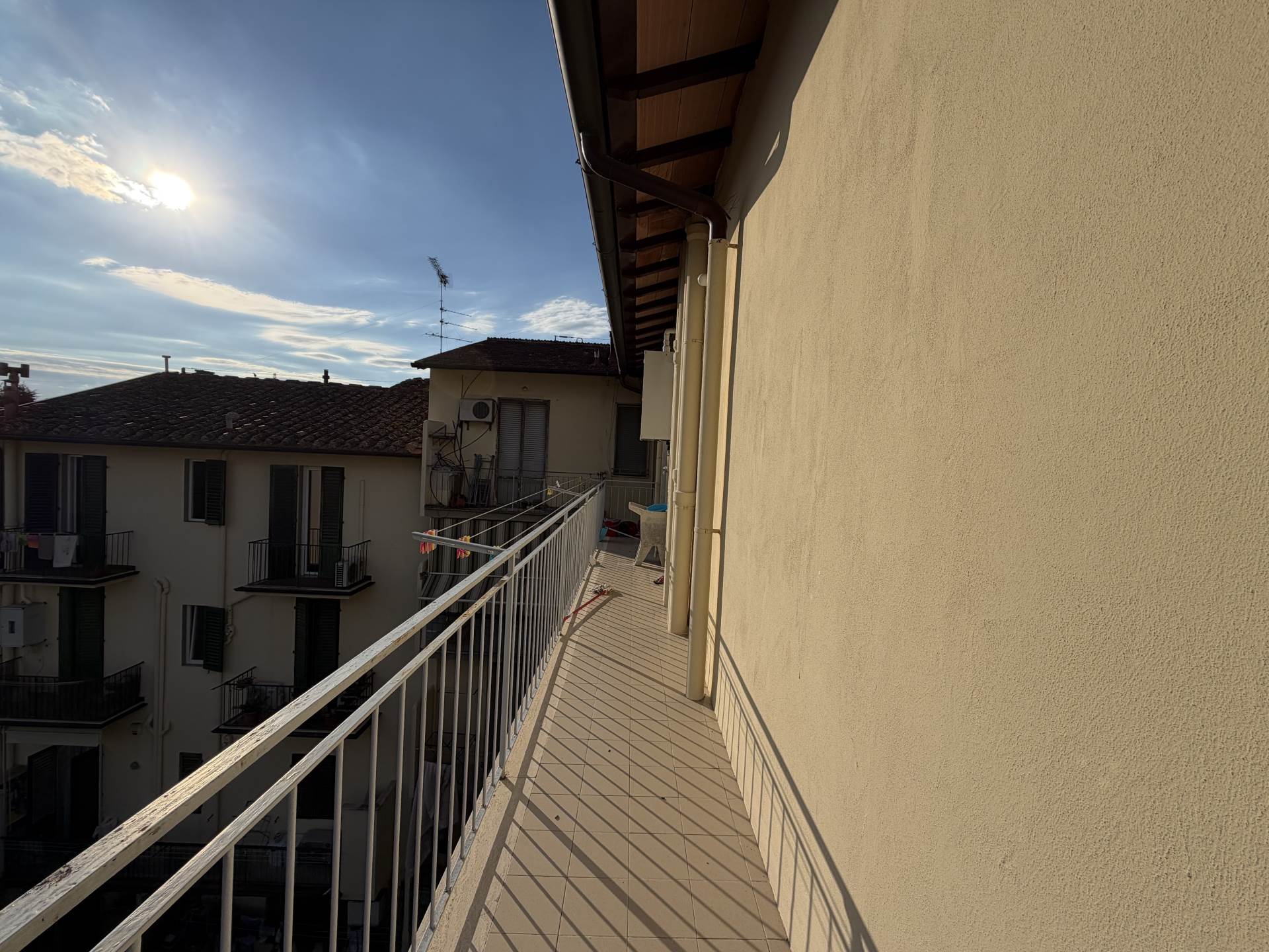 Trilocale arredato in affitto a Firenze