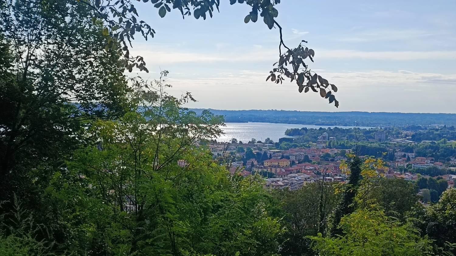 Rustico con giardino a Arona