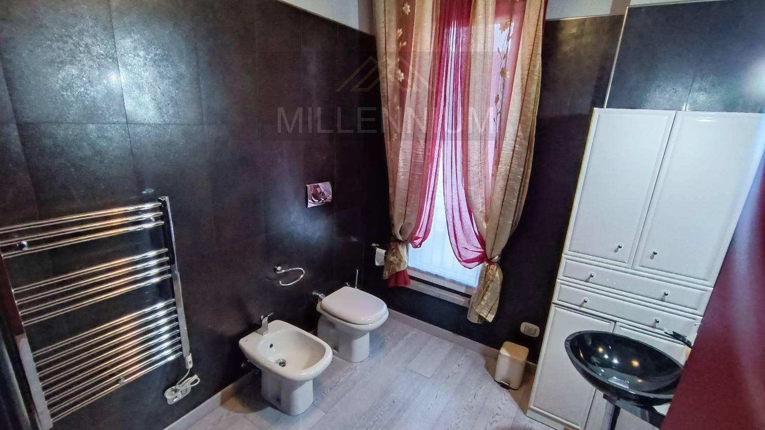 Attico arredato in affitto a Arona