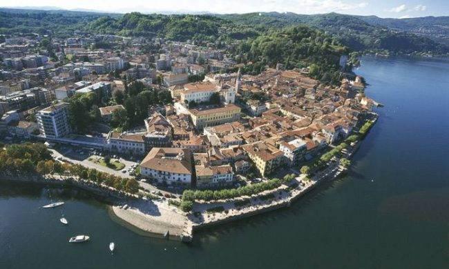 Attivit commerciale Ristorante e pizzeria classe A2 a Arona