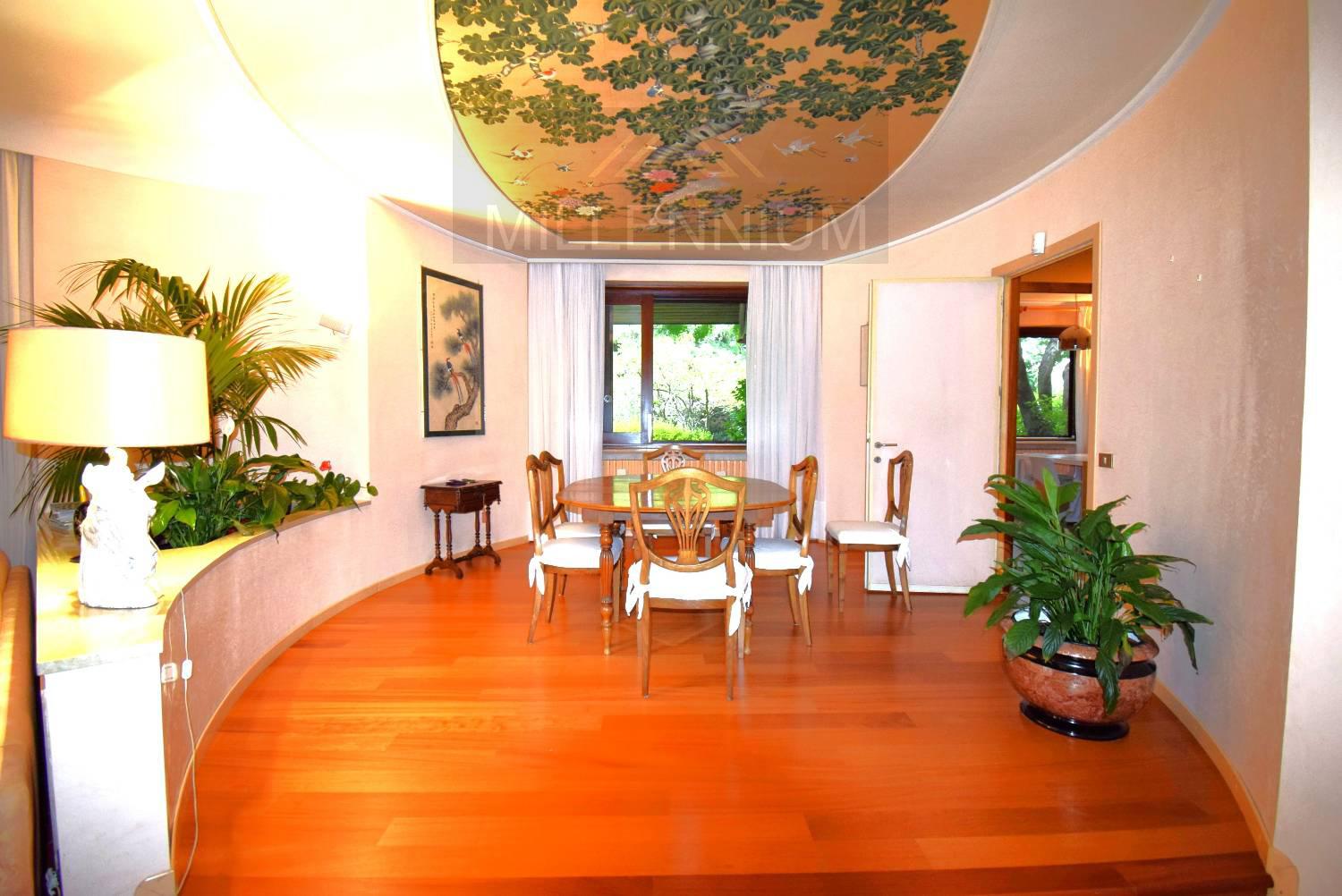 Villa in vendita a Arona