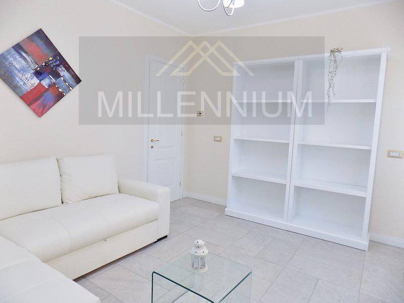 Quadrilocale arredato in affitto a Arona